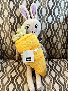 Spritz Easter Knit Bunny and Carrot NWT